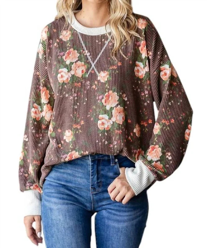 Free And Comfortable Cindy Ribbed Floral Pullover In Brown