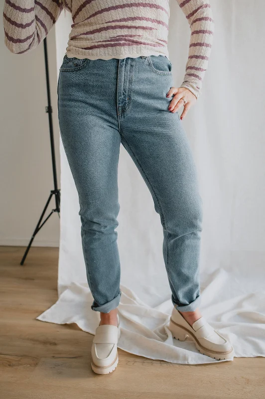 Trendy Comfort The Sloane High Rise Cigarette Jeans - Miracle Mile