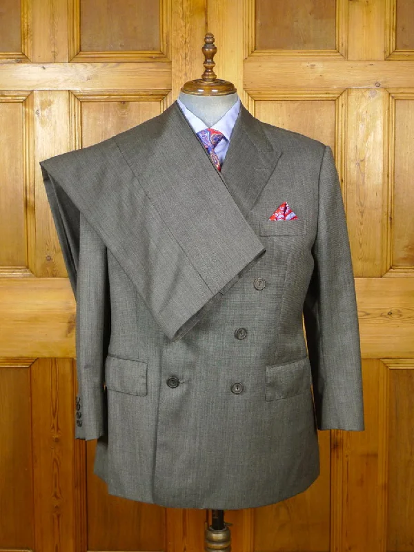 Relaxed Style 23/0160 near immaculate vintage welsh & jefferies savile row bespoke micro-nailhead weave d/b worsted suit 45 short