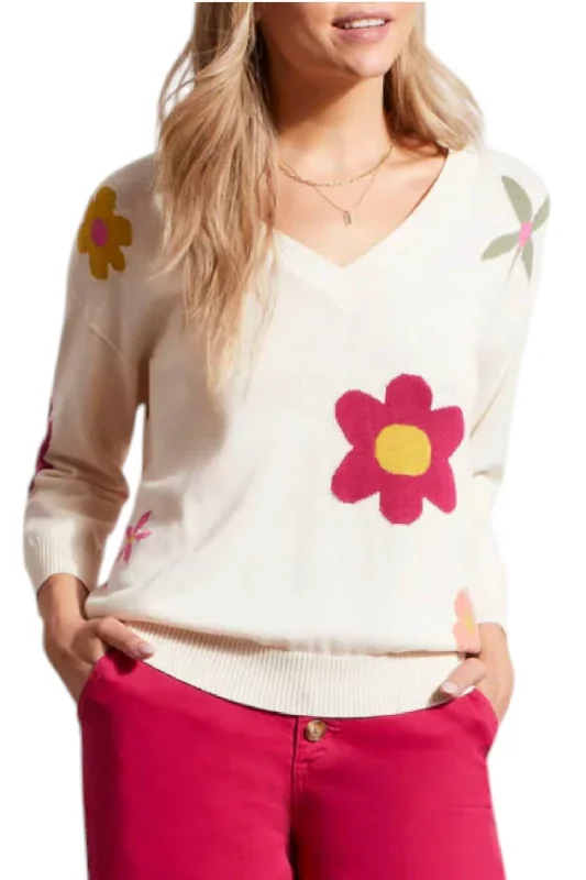 Elegant Series V-Neck Jacquared Sweater In Sandust