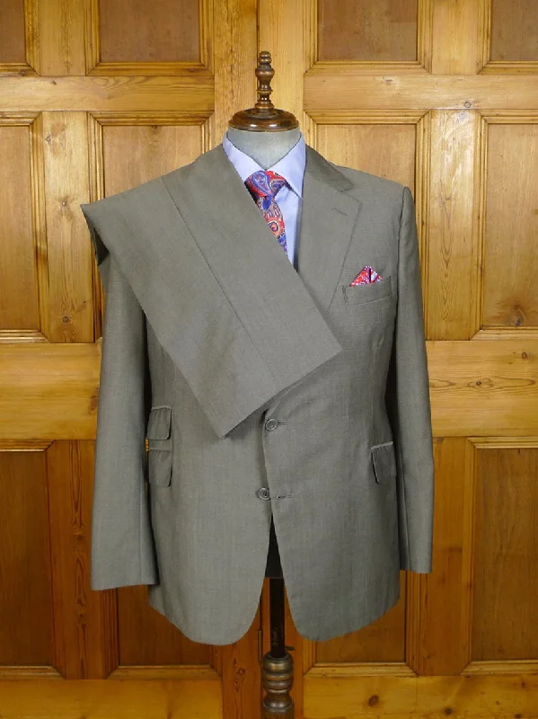 Casual Choice 23/0734 immaculate 2006 doug hayward savile row bespoke grey wool & mohair suit 40 regular