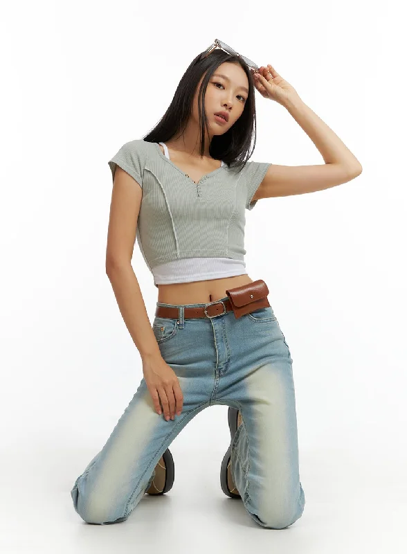 Fashion Touch V-Neck Buttoned Crop Top IL409