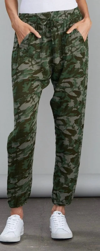 Exquisite Tailoring Korda Jogger In Camo